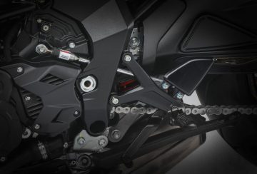 2020-MV-Agusta-Dragster-800-RR-SCS-First-Look-sport-motorcycles-quickshifter-autoclutch-2 (1)