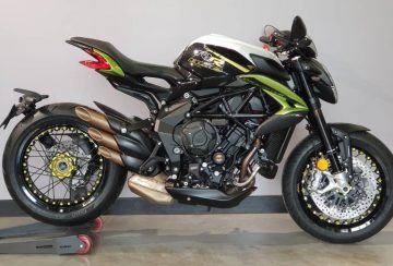 mv-agusta-brutale-dragster-rr