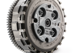 PHO_BIKE_DET_slipperclutch-701sm-20_#SALL_#AEPI_#V1 PHO_BIKE_DET_slipperclutch-701sm-20_#SALL_#AEPI_#V1