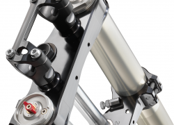 PHO_BIKE_DET_tripleclamp-701enduro-20_#SALL_#AEPI_#V1 PHO_BIKE_DET_tripleclamp-701enduro-20_#SALL_#AEPI_#V1