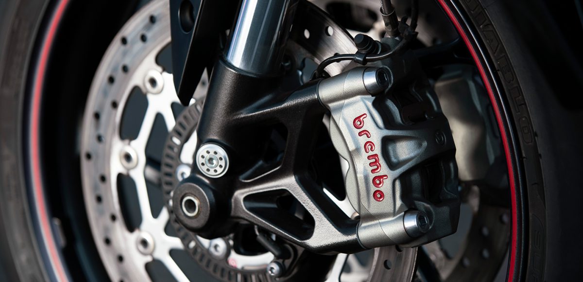 Street-Triple-RS-20MY-Variant-Page-Brembo-Brakes-1410x793px
