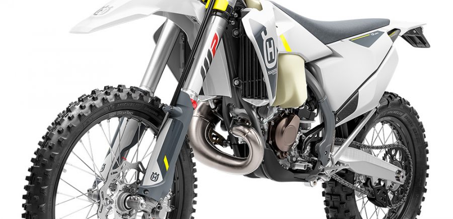 PHO_BIKE_DET_TE-150i-MY22-Front-Left-benefit_#SALL_#AEPI_#V1 PHO_BIKE_DET_TE-150i-MY22-Front-Left-benefit_#SALL_#AEPI_#V1