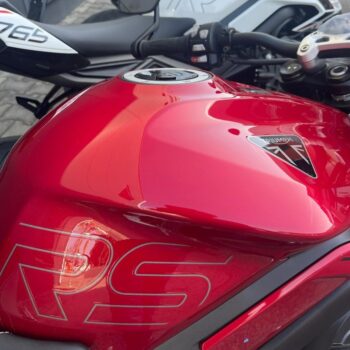 Street Triple RS red 3
