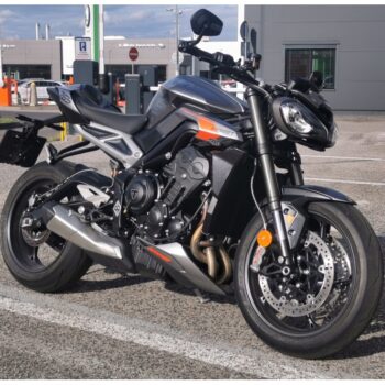 Street Triple RS silver 2