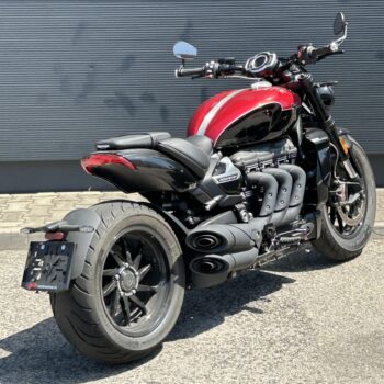 TriumphRocket3Rredblack (2)
