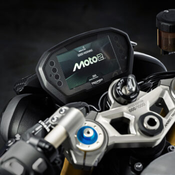 StreetTriple_Moto2_MY26_TFT_Landscape StreetTriple_Moto2_MY26_TFT_Landscape